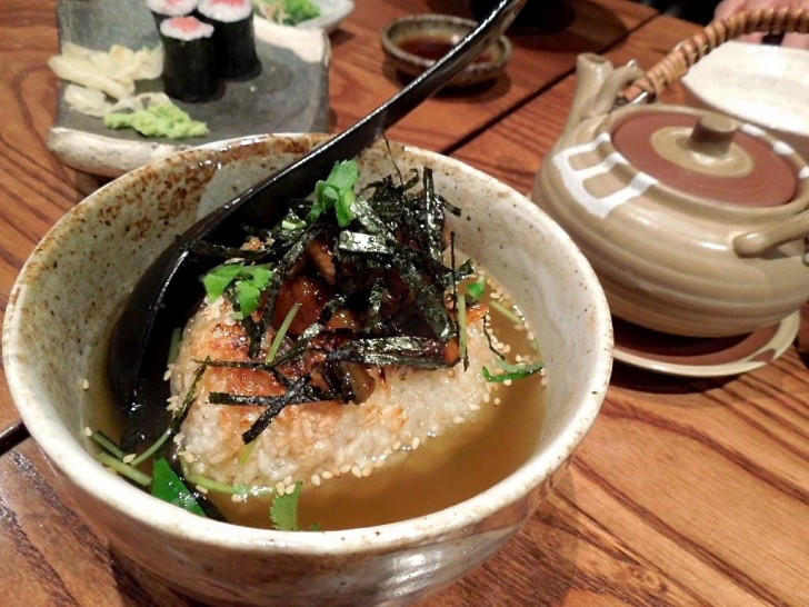 至福の鰻焼きおにぎり茶漬け
