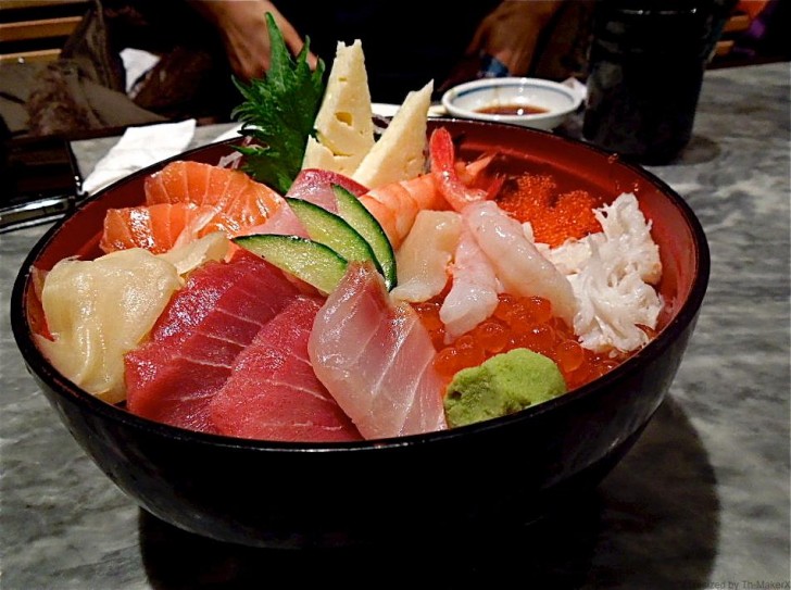 これがウワサの海鮮丼